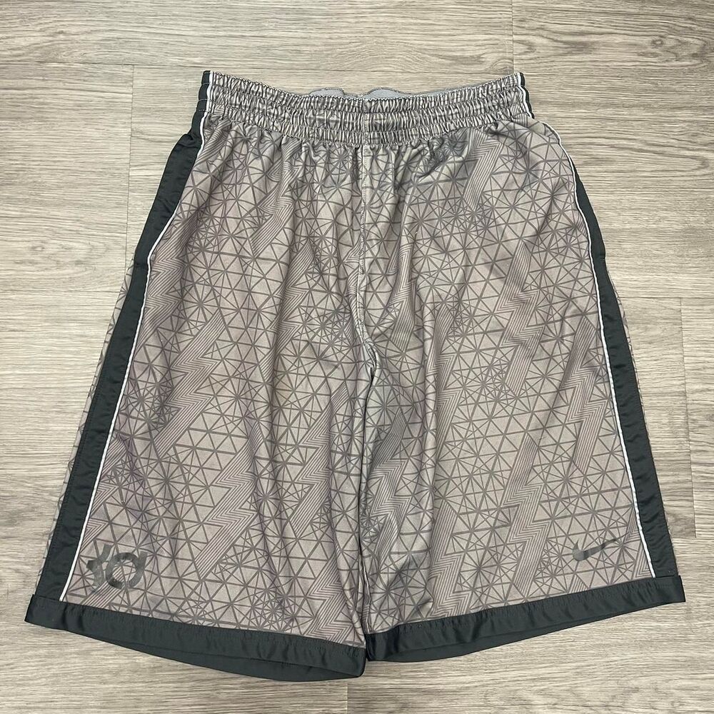 Nike Men's Grey and Black Shorts